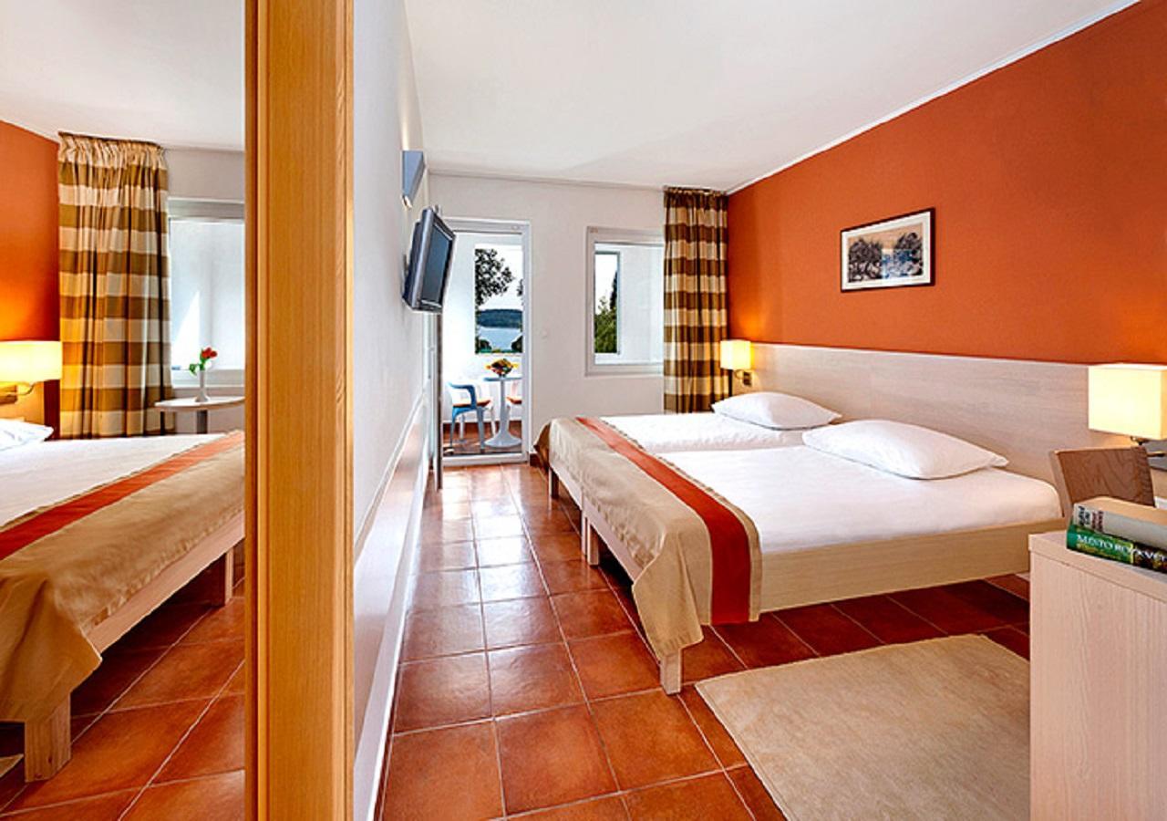 Tar-Vabriga Valamar Tamaris Resort מראה חיצוני תמונה