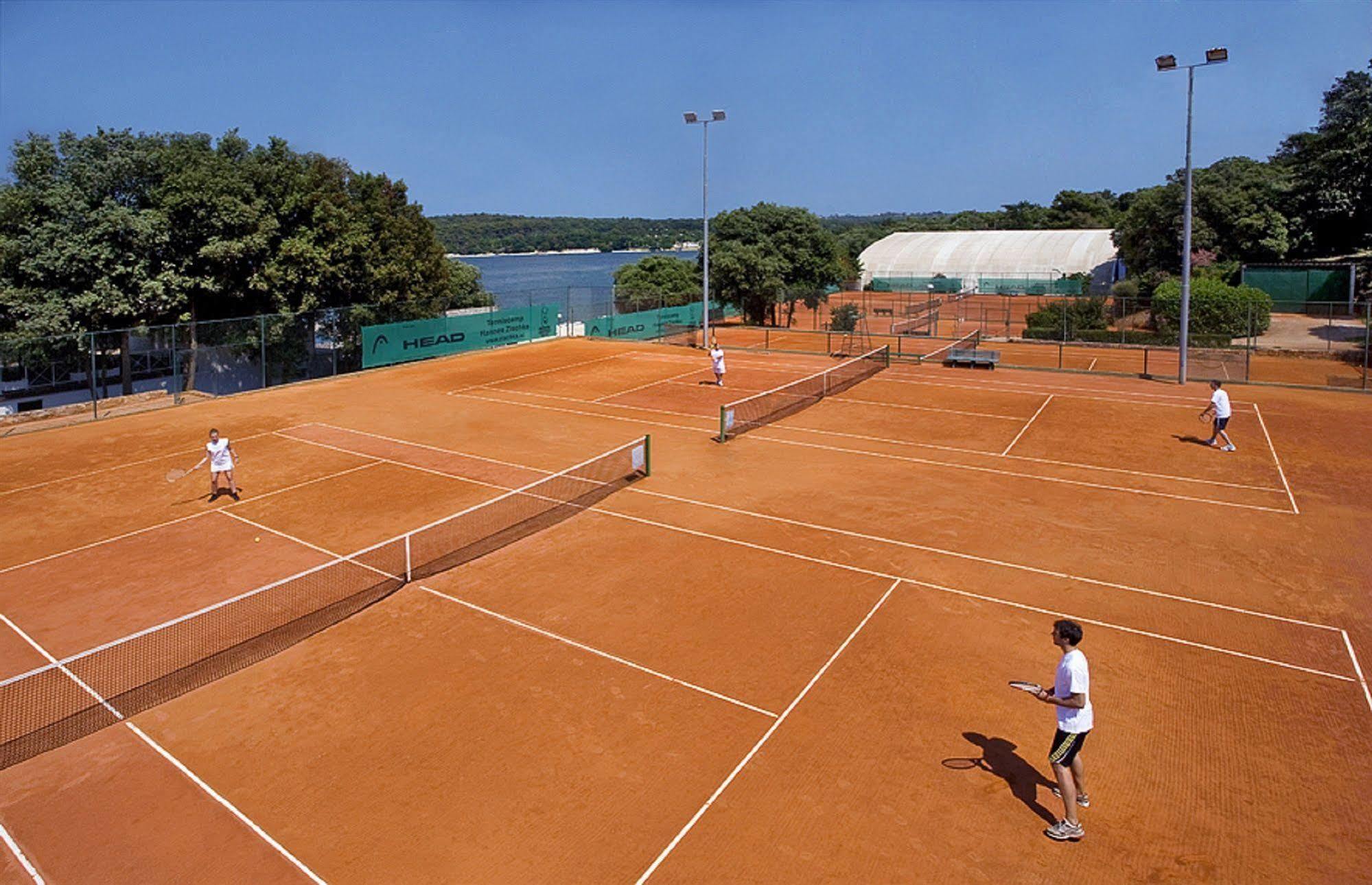 Tar-Vabriga Valamar Tamaris Resort מראה חיצוני תמונה
